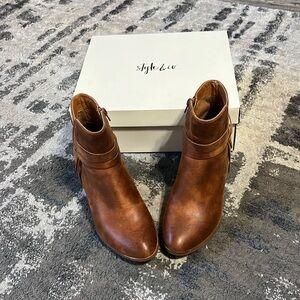 Style & Co. ankle boots